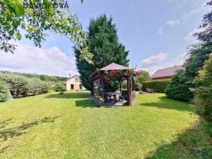 Prodej chaty, Chlumec nad Cidlinou - Chlumec nad Cidlinou IV, Spravedlnost, 92 m2