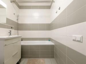 Pronájem bytu 2+kk, Praha - Žižkov, Olgy Havlové, 54 m2