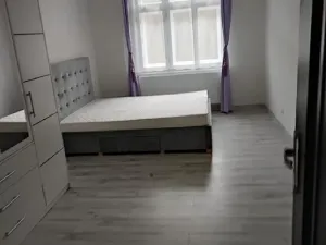 Pronájem bytu 2+kk, Praha - Smíchov, Radlická, 44 m2
