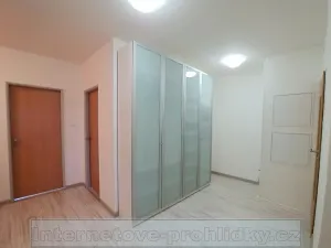 Pronájem bytu 3+1, Praha - Chodov, Doubravická, 69 m2
