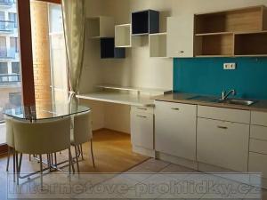 Pronájem bytu 2+kk, Praha - Dejvice, Lindleyova, 50 m2
