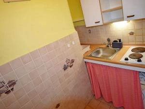 Pronájem bytu 1+kk, Praha - Veleslavín, Šumberova, 26 m2