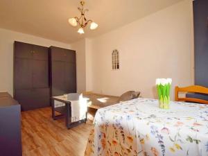 Pronájem bytu 1+kk, Praha - Veleslavín, Šumberova, 26 m2