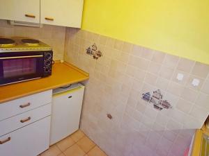 Pronájem bytu 1+kk, Praha - Veleslavín, Šumberova, 26 m2