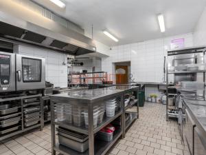 Pronájem restaurace, Břeclav - Poštorná, Celnice-středisko služeb, 270 m2