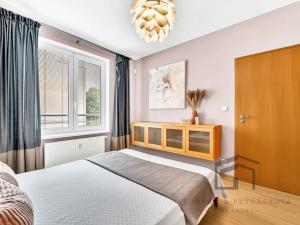 Pronájem bytu 2+kk, Praha - Záběhlice, Mattioliho, 61 m2