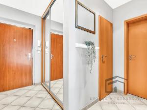 Pronájem bytu 2+kk, Praha - Záběhlice, Mattioliho, 61 m2