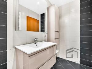 Pronájem bytu 2+kk, Praha - Záběhlice, Mattioliho, 61 m2