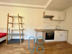 Pronájem bytu 1+kk, Praha - Nové Město, Ječná, 30 m2