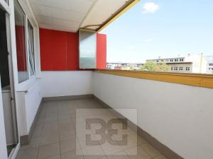 Pronájem bytu 1+kk, Praha - Vysočany, Poděbradská, 39 m2