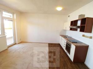 Pronájem bytu 1+kk, Praha - Vysočany, Poděbradská, 39 m2