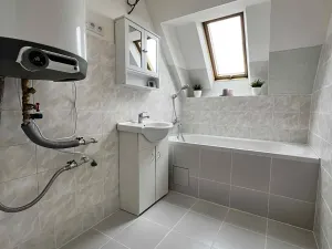 Pronájem bytu 4+1, Lesní Hluboké, 115 m2