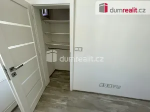 Pronájem bytu 1+kk, Praha - Strašnice, Černokostelecká, 25 m2