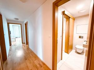 Pronájem bytu 3+kk, Praha - Žižkov, Ke kapslovně, 103 m2