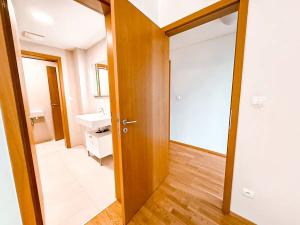 Pronájem bytu 3+kk, Praha - Žižkov, Ke kapslovně, 103 m2