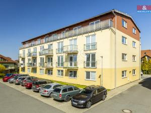 Prodej bytu 1+kk, Jesenice, Sluneční, 36 m2