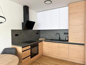 Pronájem bytu 2+kk, Ostrava, U Hájenky, 61 m2