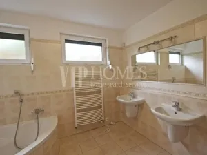 Pronájem vily, Praha - Nebušice, K Hlásku, 400 m2