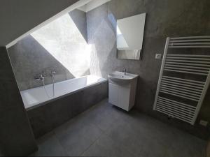 Pronájem bytu 3+kk, Třešť, Nádražní, 75 m2
