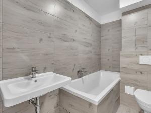 Prodej bytu 1+kk, Hronov, Husova, 38 m2