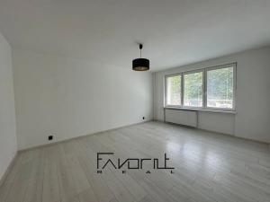 Prodej bytu 2+1, Ostrava, Břustkova, 62 m2