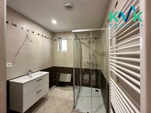 Prodej bytu 3+kk, Karlovy Vary, U Trati, 76 m2
