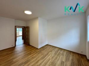 Prodej bytu 3+kk, Karlovy Vary, U Trati, 76 m2