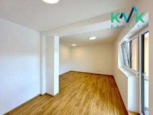 Prodej bytu 3+kk, Karlovy Vary, U Trati, 76 m2