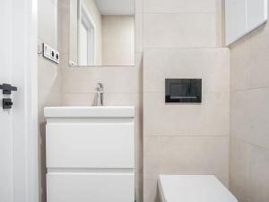 Pronájem bytu 1+1, Holešov, Novosady, 33 m2
