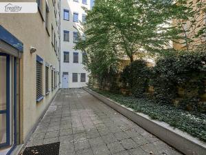 Pronájem kanceláře, Praha - Nové Město, Klimentská, 132 m2