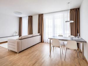 Pronájem bytu 3+kk, Praha - Hlubočepy, Wassermannova, 70 m2