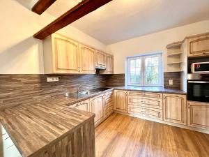 Pronájem rodinného domu, Hájek, 140 m2