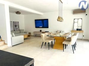 Prodej vily, Bar, Černá Hora, 173 m2