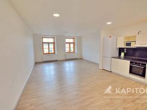 Pronájem bytu 2+kk, Moravská Třebová, nám. T. G. Masaryka, 97 m2