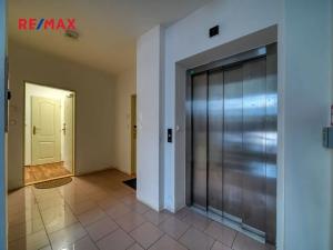 Pronájem bytu 1+kk, Poděbrady, Tyršova, 23 m2