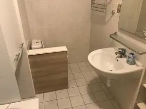 Pronájem bytu 1+kk, Praha, Sídlištní, 36 m2