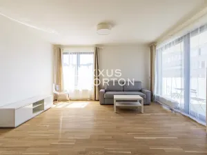 Pronájem bytu 2+kk, Praha - Karlín, Nekvasilova, 67 m2