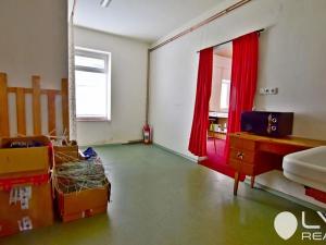 Prodej komerční nemovitosti, Nové Město na Moravě, 230 m2