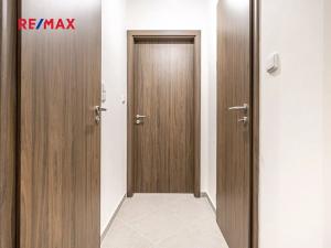 Prodej bytu 3+kk, Praha - Dolní Měcholupy, Kardausova, 74 m2