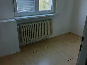 Prodej bytu 2+1, Karlovy Vary, Krymská, 54 m2