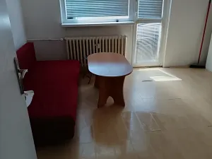 Prodej bytu 2+1, Karlovy Vary, Krymská, 54 m2