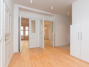 Pronájem bytu 3+1, Praha - Dejvice, Kafkova, 102 m2