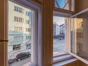 Pronájem bytu 3+1, Praha - Dejvice, Kafkova, 102 m2