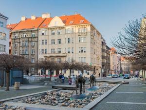 Pronájem bytu 3+1, Praha - Dejvice, Kafkova, 102 m2