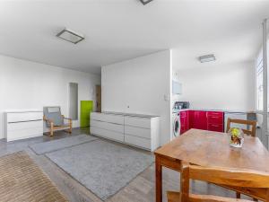 Prodej bytu 1+kk, Praha, Červenkova, 34 m2