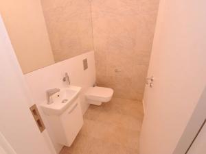 Pronájem rodinného domu, Praha - Horní Měcholupy, U Golfu, 169 m2