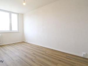 Prodej bytu 3+1, Praha - Horní Měcholupy, Livornská, 78 m2