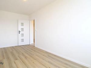 Prodej bytu 3+1, Praha - Horní Měcholupy, Livornská, 78 m2