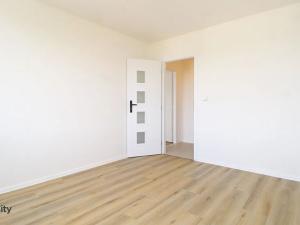 Prodej bytu 3+1, Praha - Horní Měcholupy, Livornská, 78 m2