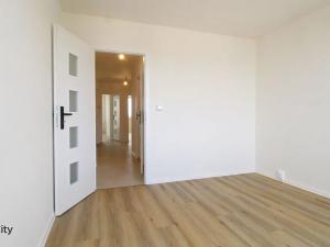 Prodej bytu 3+1, Praha - Horní Měcholupy, Livornská, 78 m2